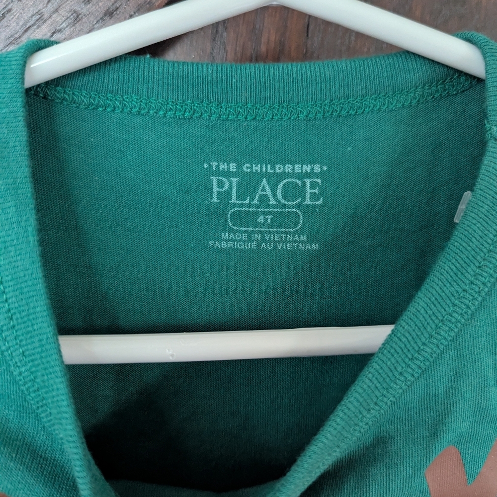 The Children's Place Green X-mas T-Shirt